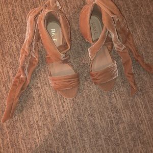 Velvet wrap pink heel